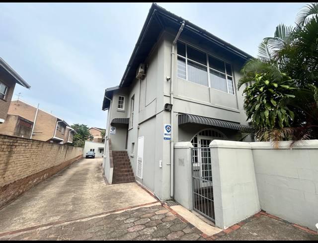 20M² OFFICE TO LET IN ESSENWOOD
